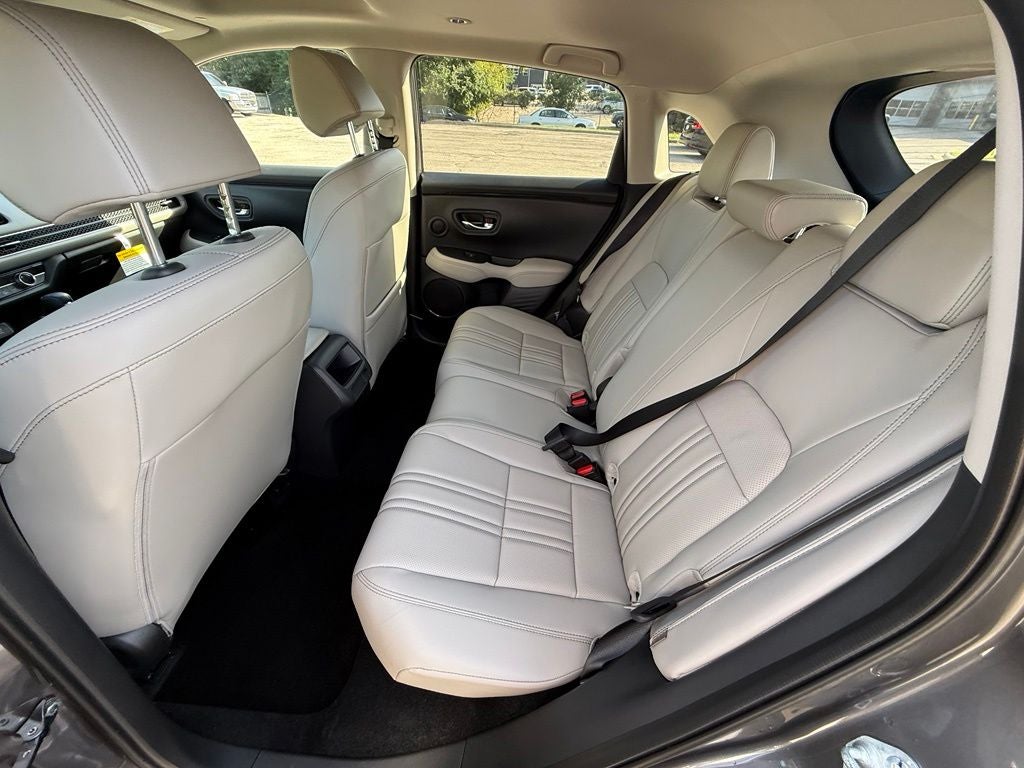 2027 Honda HR-V EX-L 2WD
