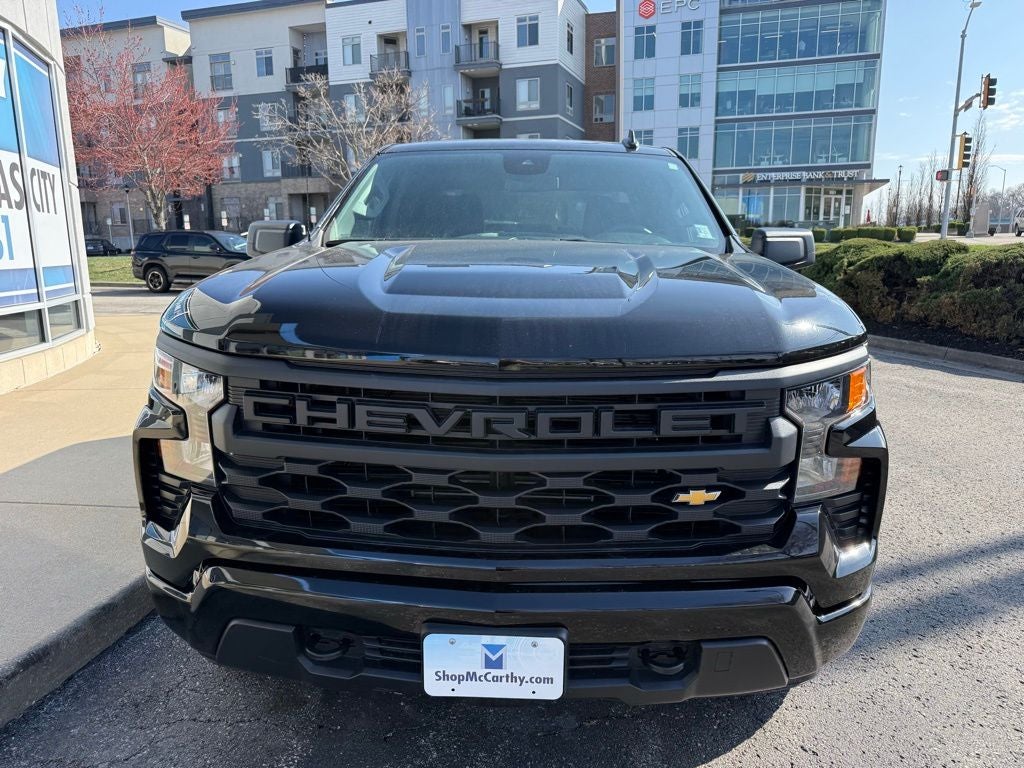 2024 Chevrolet Silverado 1500 Custom
