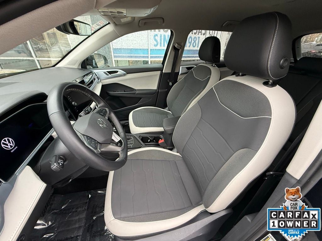 2025 Volkswagen Taos 1.5T SE