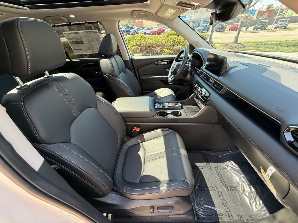 2025 Honda Pilot Touring