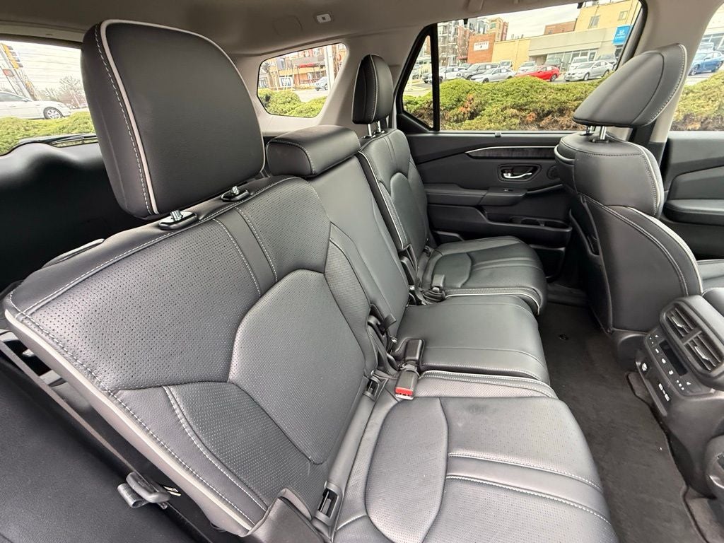 2023 Honda Pilot Elite