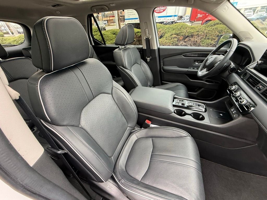 2023 Honda Pilot Elite