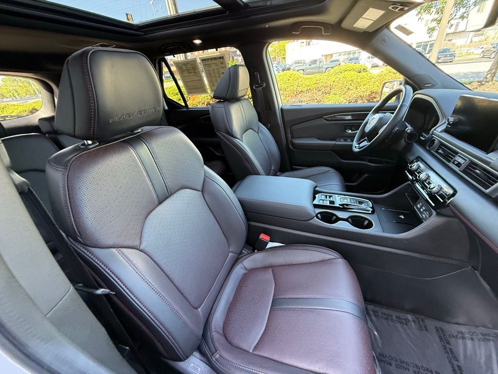 2025 Honda Pilot Black Edition