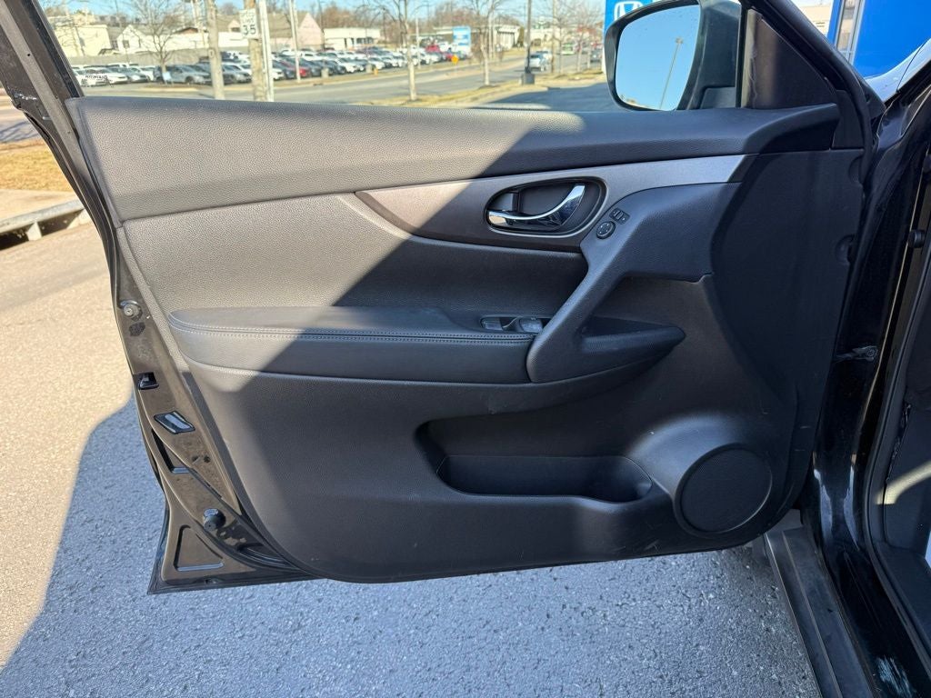 2014 Nissan Rogue SV