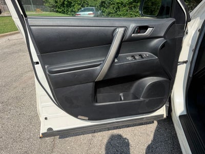2013 Toyota Highlander SE