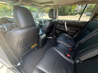 2013 Toyota Highlander SE