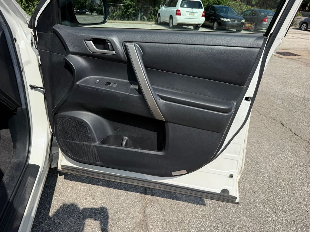 2013 Toyota Highlander SE
