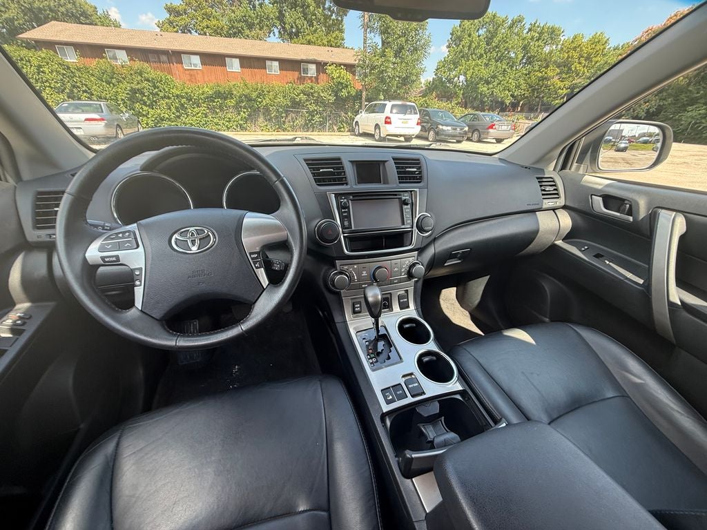 2013 Toyota Highlander SE