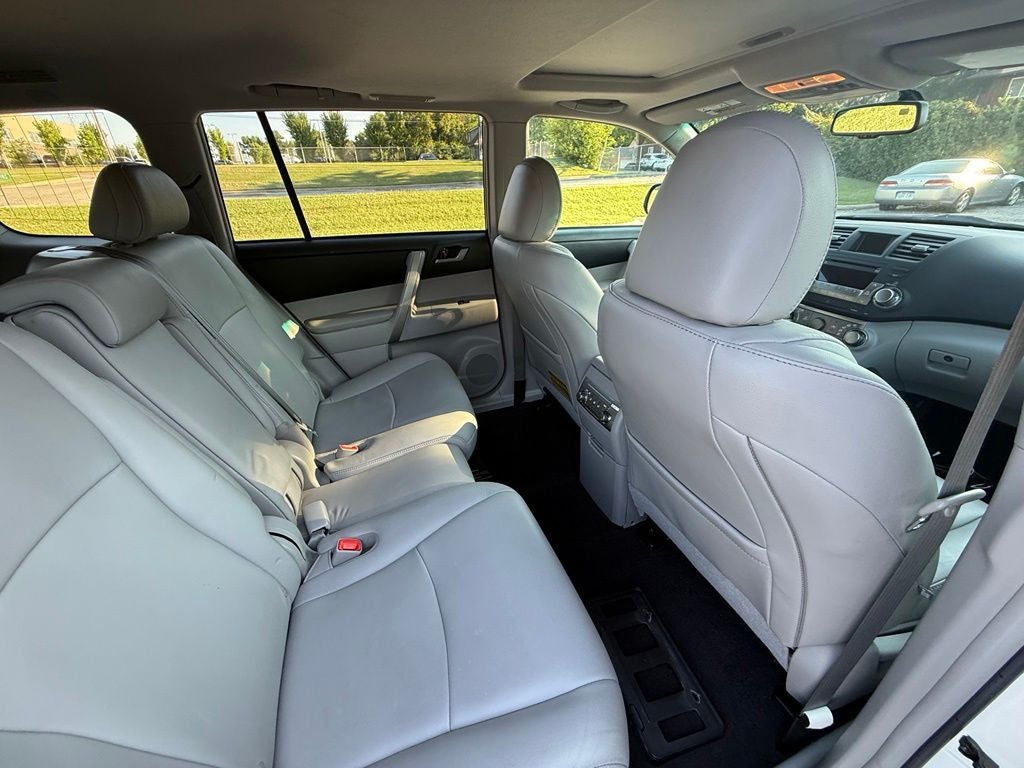 2012 Toyota Highlander SE