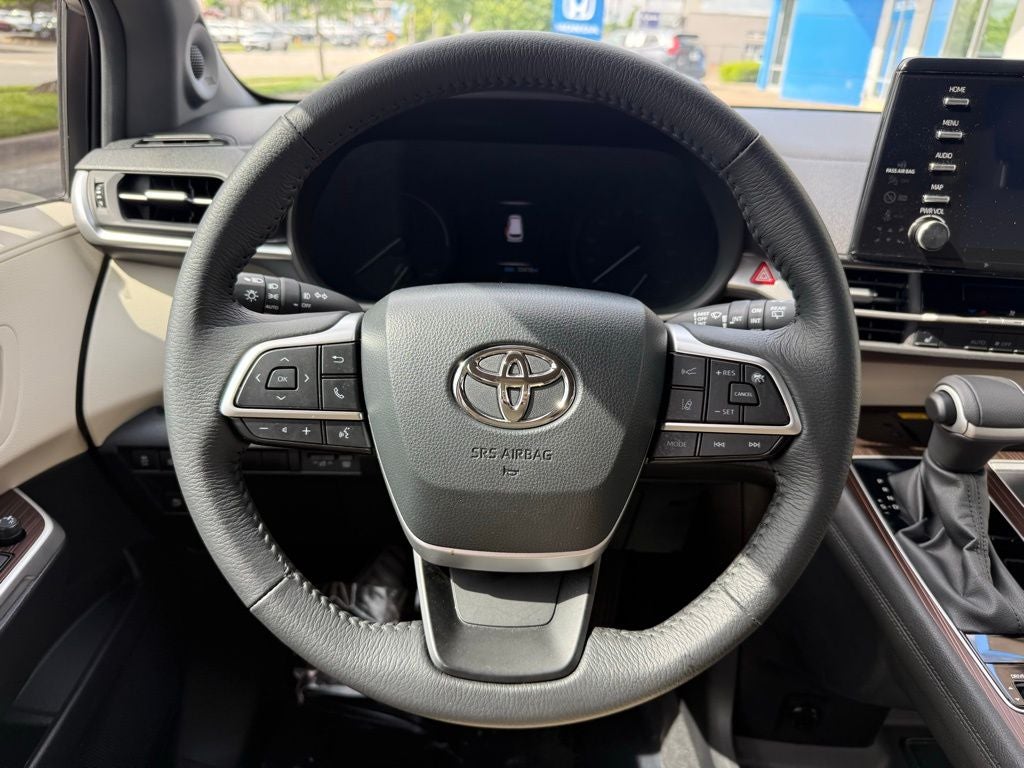 2024 Toyota Sienna XLE 7 Passenger