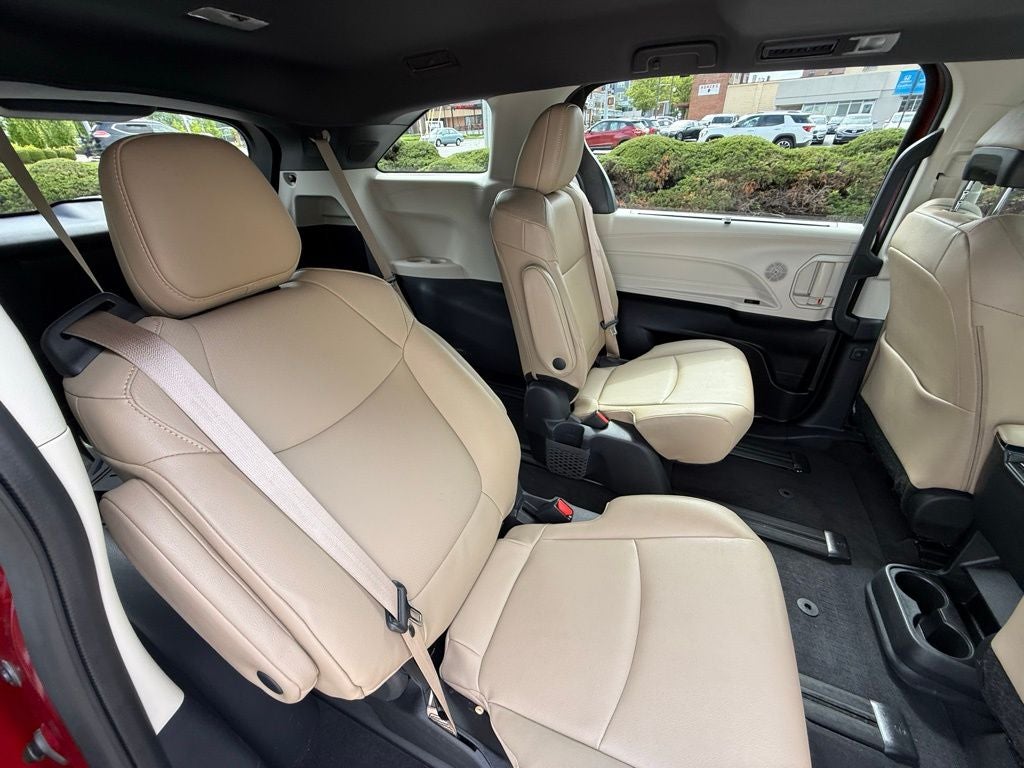 2024 Toyota Sienna XLE 7 Passenger