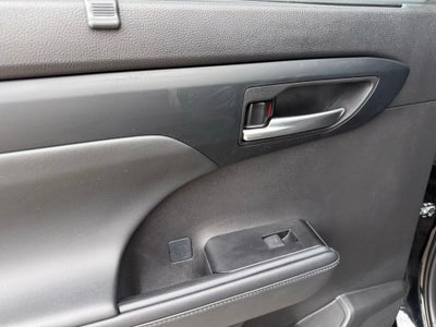 2025 Toyota Highlander XSE