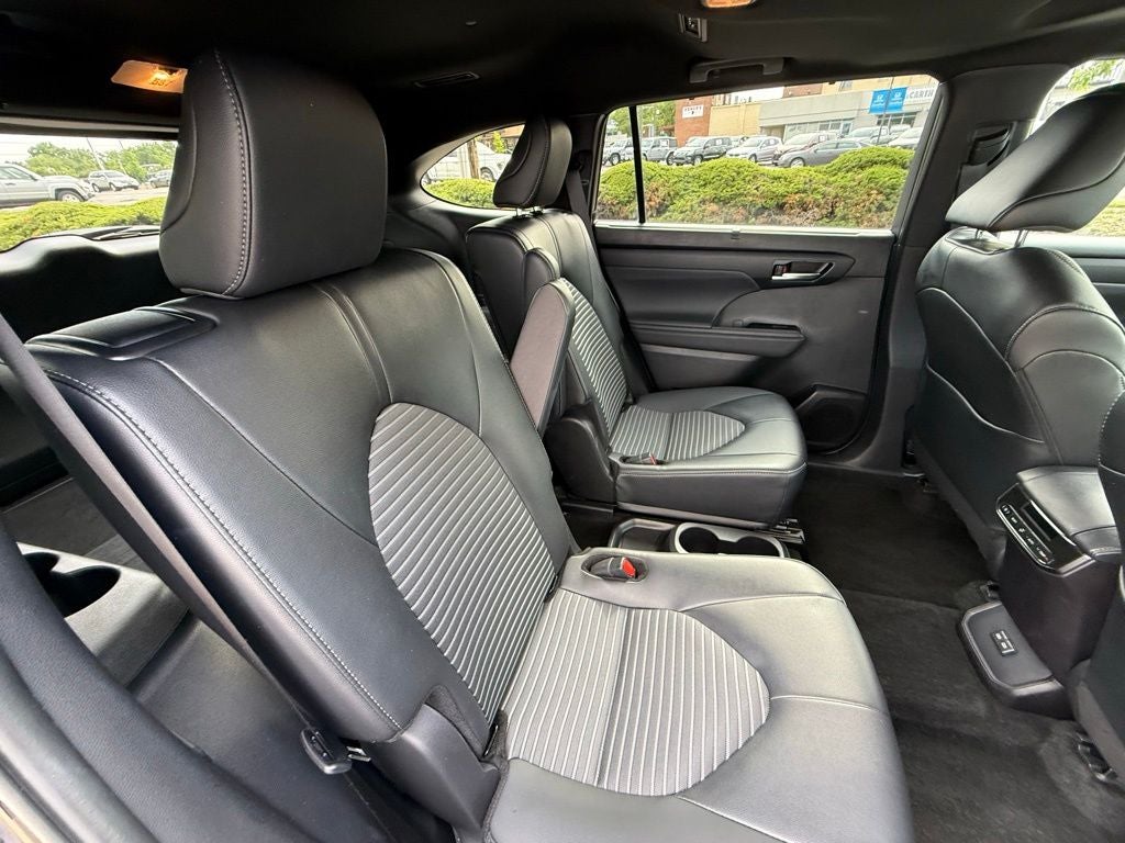 2025 Toyota Highlander XSE