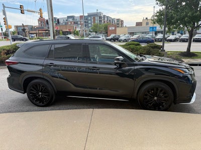 2025 Toyota Highlander XSE