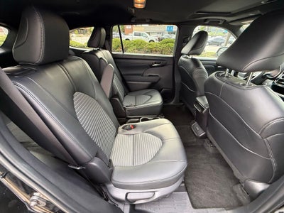 2025 Toyota Highlander XSE