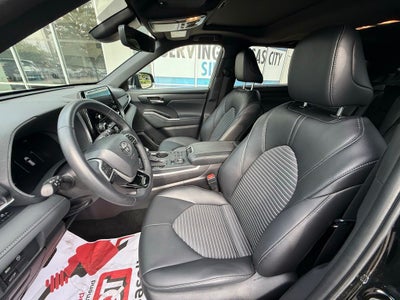 2025 Toyota Highlander XSE