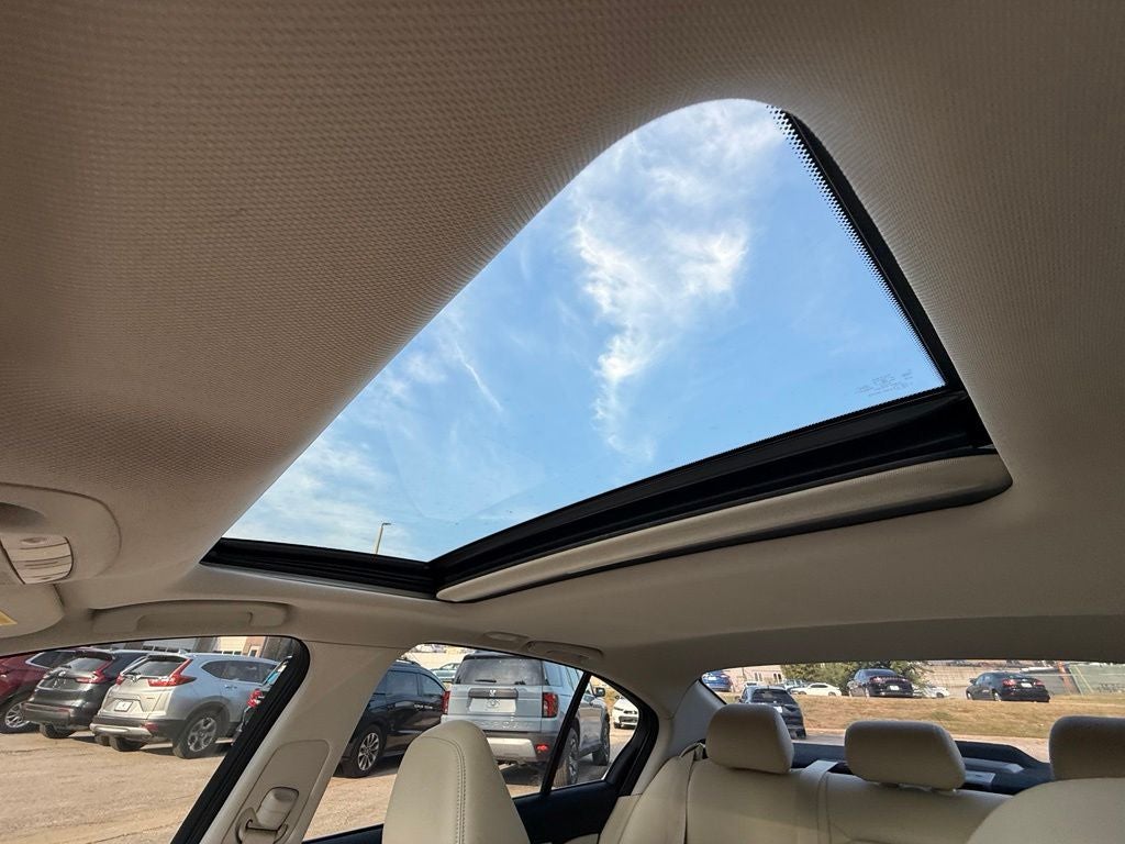 2014 INFINITI Q50 Premium