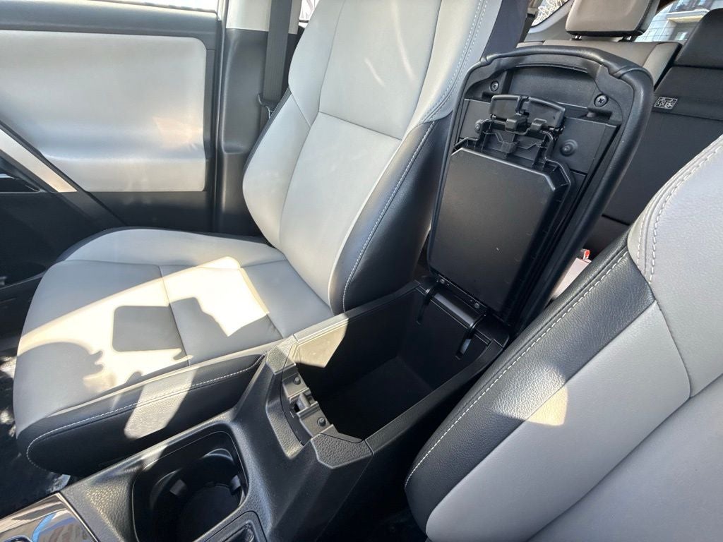 2017 Toyota RAV4 Hybrid Limited