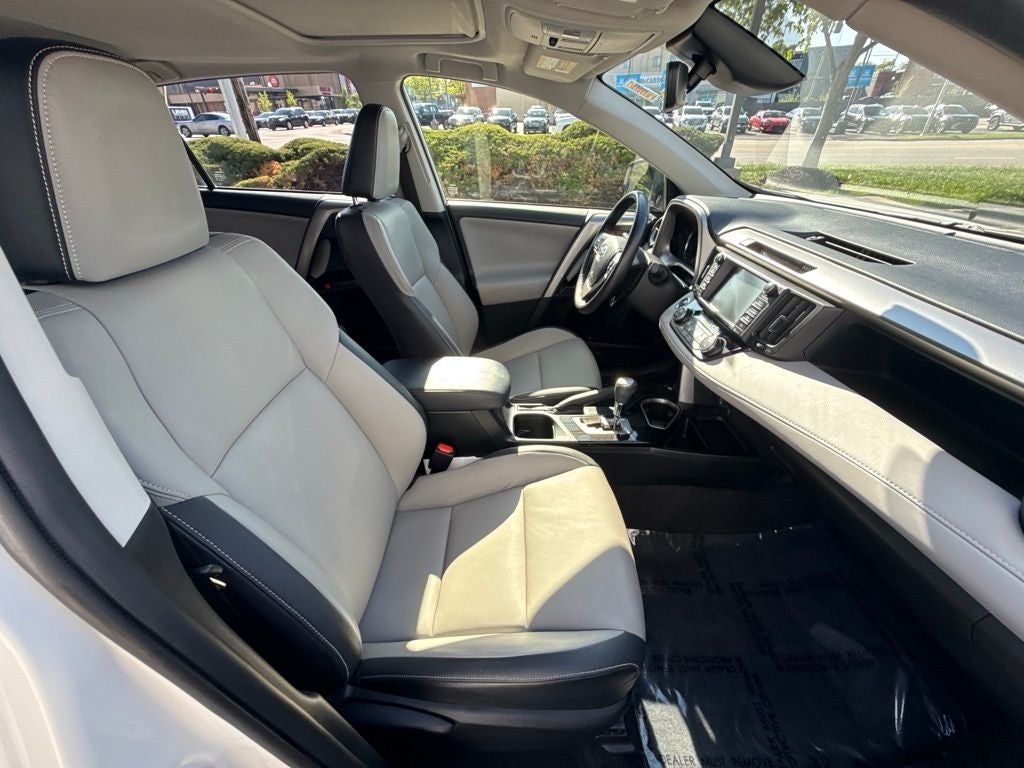 2017 Toyota RAV4 Hybrid Limited