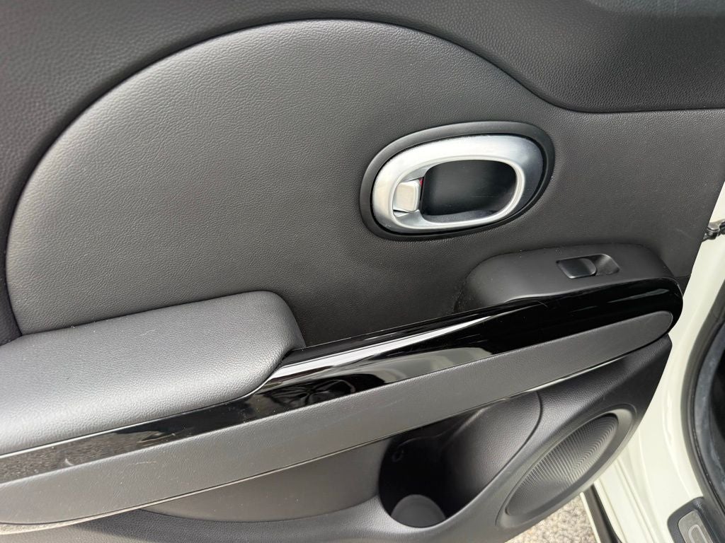 2016 Kia Soul Plus