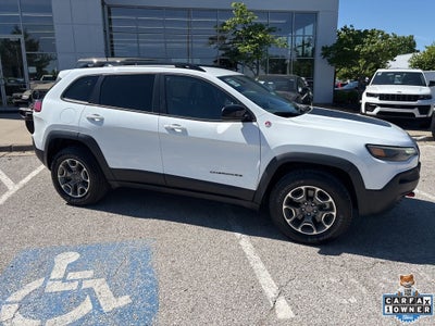 2022 Jeep Cherokee Trailhawk