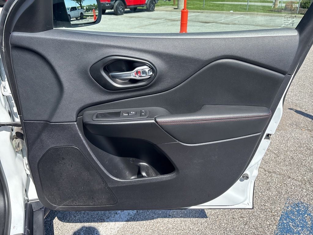 2022 Jeep Cherokee Trailhawk