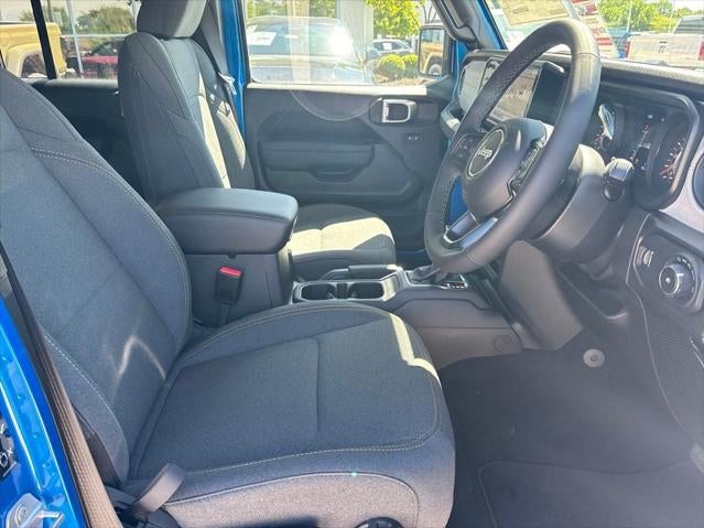 2026 Jeep Wrangler 4-Door Sport RHD 4x4