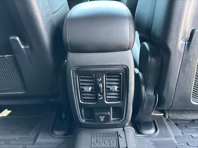 2021 Jeep Grand Cherokee Laredo X 4x4