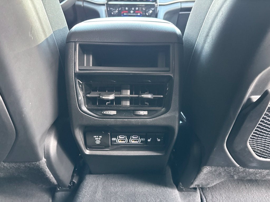 2023 Jeep Grand Cherokee Limited 4x2
