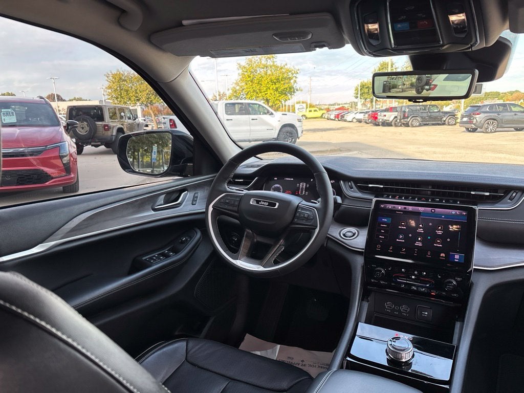2023 Jeep Grand Cherokee Limited 4x2