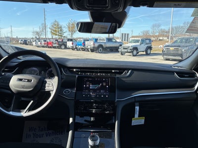 2026 Jeep Grand Cherokee Laredo