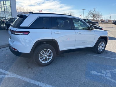 2026 Jeep Grand Cherokee Laredo