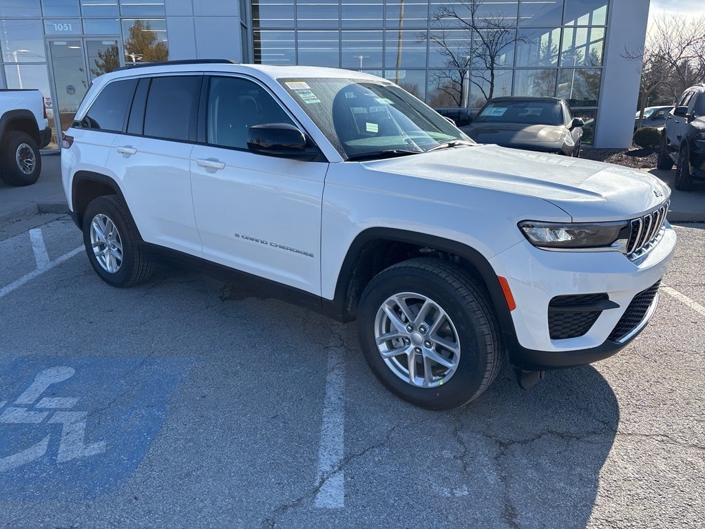 2026 Jeep Grand Cherokee Laredo