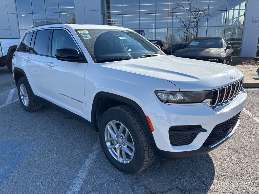 2026 Jeep Grand Cherokee Laredo