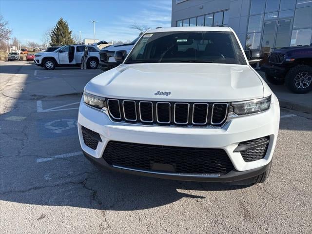 2026 Jeep Grand Cherokee GRAND CHEROKEE LAREDO X 4X4