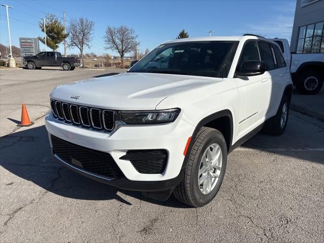 2026 Jeep Grand Cherokee GRAND CHEROKEE LAREDO X 4X4