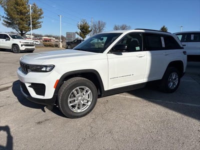 2026 Jeep Grand Cherokee GRAND CHEROKEE LAREDO X 4X4