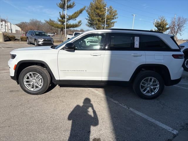 2026 Jeep Grand Cherokee GRAND CHEROKEE LAREDO X 4X4