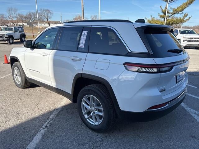 2026 Jeep Grand Cherokee GRAND CHEROKEE LAREDO X 4X4