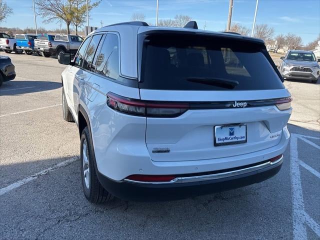 2026 Jeep Grand Cherokee GRAND CHEROKEE LAREDO X 4X4