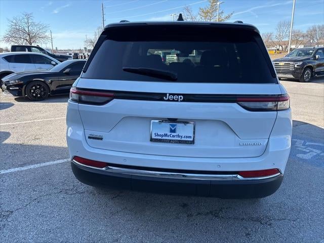 2026 Jeep Grand Cherokee GRAND CHEROKEE LAREDO X 4X4