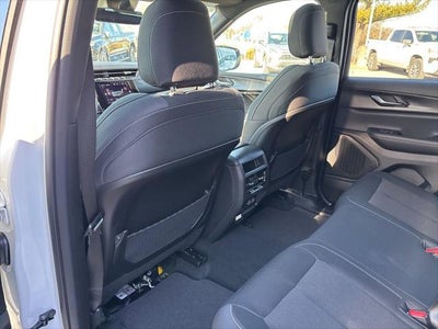 2026 Jeep Grand Cherokee GRAND CHEROKEE LAREDO X 4X4