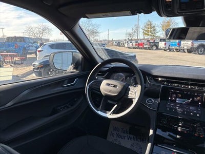 2026 Jeep Grand Cherokee GRAND CHEROKEE LAREDO X 4X4