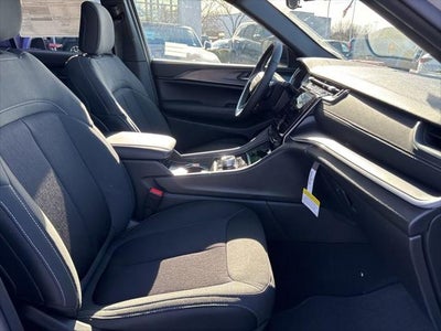 2026 Jeep Grand Cherokee GRAND CHEROKEE LAREDO X 4X4