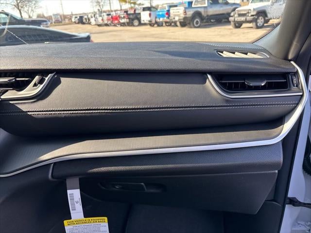 2026 Jeep Grand Cherokee GRAND CHEROKEE LAREDO X 4X4