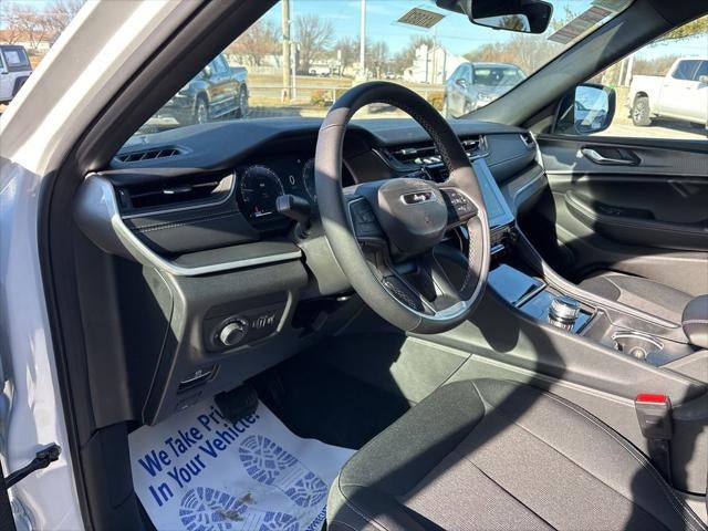 2026 Jeep Grand Cherokee GRAND CHEROKEE LAREDO X 4X4