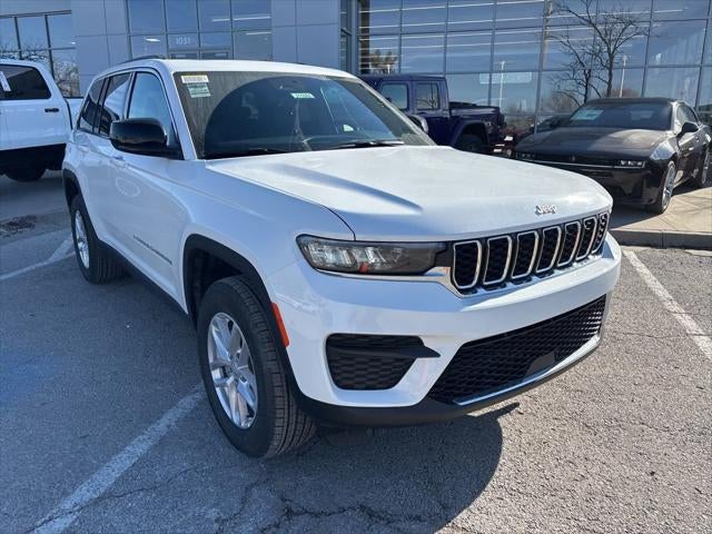 2026 Jeep Grand Cherokee GRAND CHEROKEE LAREDO X 4X4