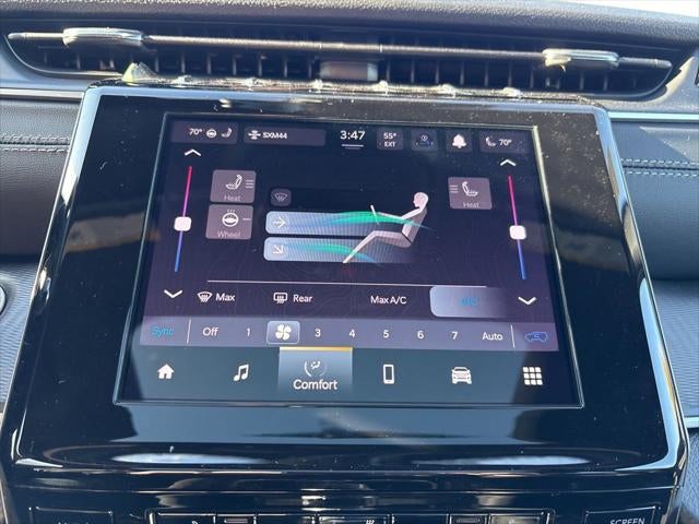 2026 Jeep Grand Cherokee GRAND CHEROKEE LAREDO X 4X4