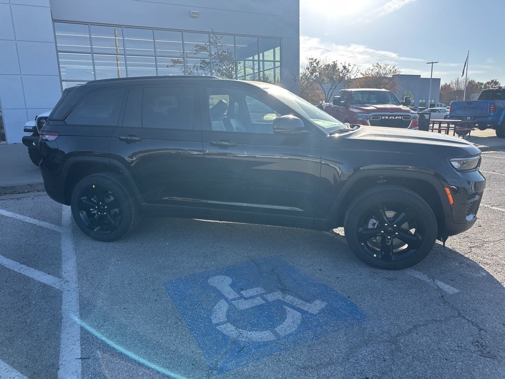 2025 Jeep Grand Cherokee Altitude X