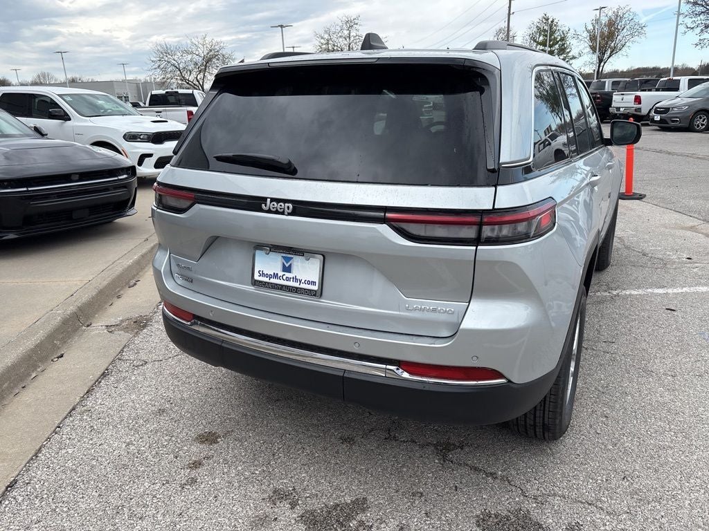 2026 Jeep Grand Cherokee Laredo
